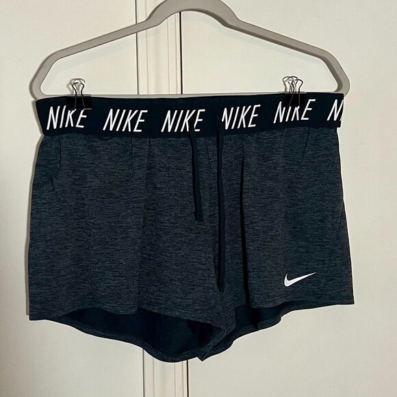 Nike Women’s Plus Flex Attack Training Shorts – Size XL - Picture 1 of 5